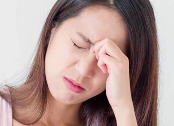 Mỏi mắt, khô mắt liên tục vào mùa hè- Vì sao?